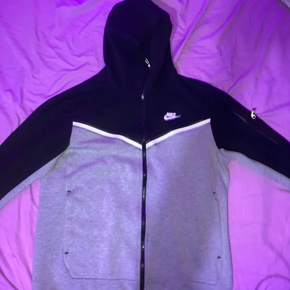 Nike Tech Fleece (Hoodie and Sweatpants)